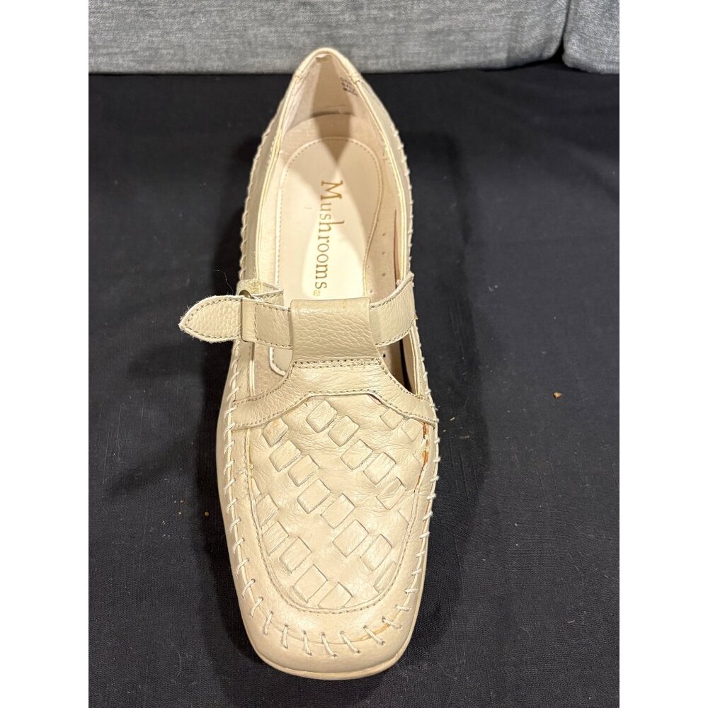 Mushrooms Womens Beige Genuine Leather Loafers Size 8M Mary Jane - Picture 4 of 10